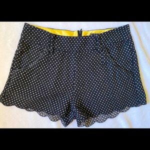ADORABLE YUMI KIM B/W POLKA DOT SHORTS 2/4 SMALL